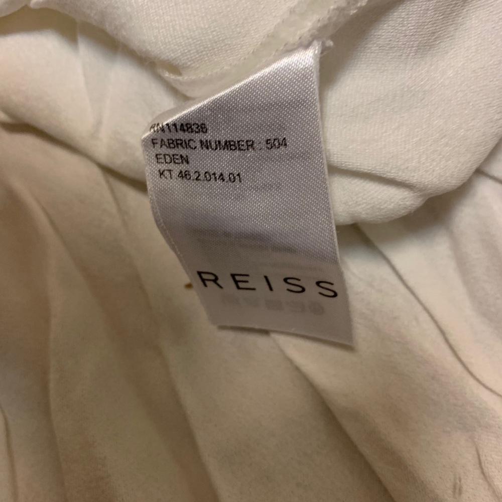 🦋  3/$9 Reiss White Sleeveless Blouse - Picture 6 of 9